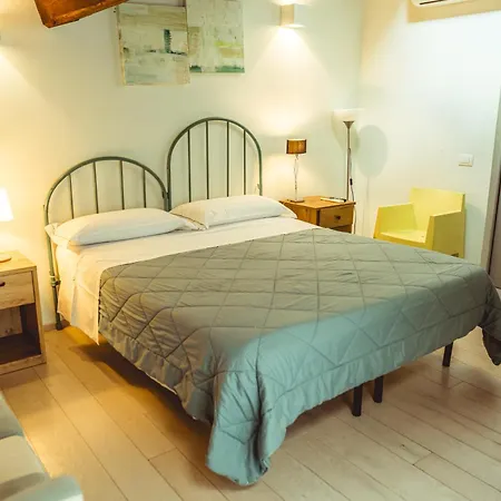 Via Di Gracciano - Adults Only Πανσιόν Montepulciano Stazione